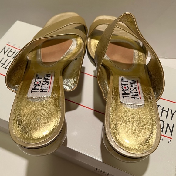 WOMEN’S TIMOTHY HITSMAN GOLD HEELS with LUCITE BALL. - Picture 5 of 13